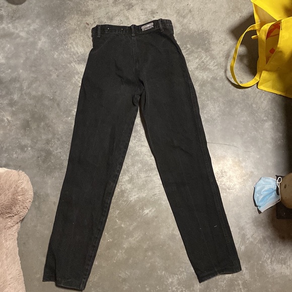 Rocky Mountain Jeans - Picture 4 of 6